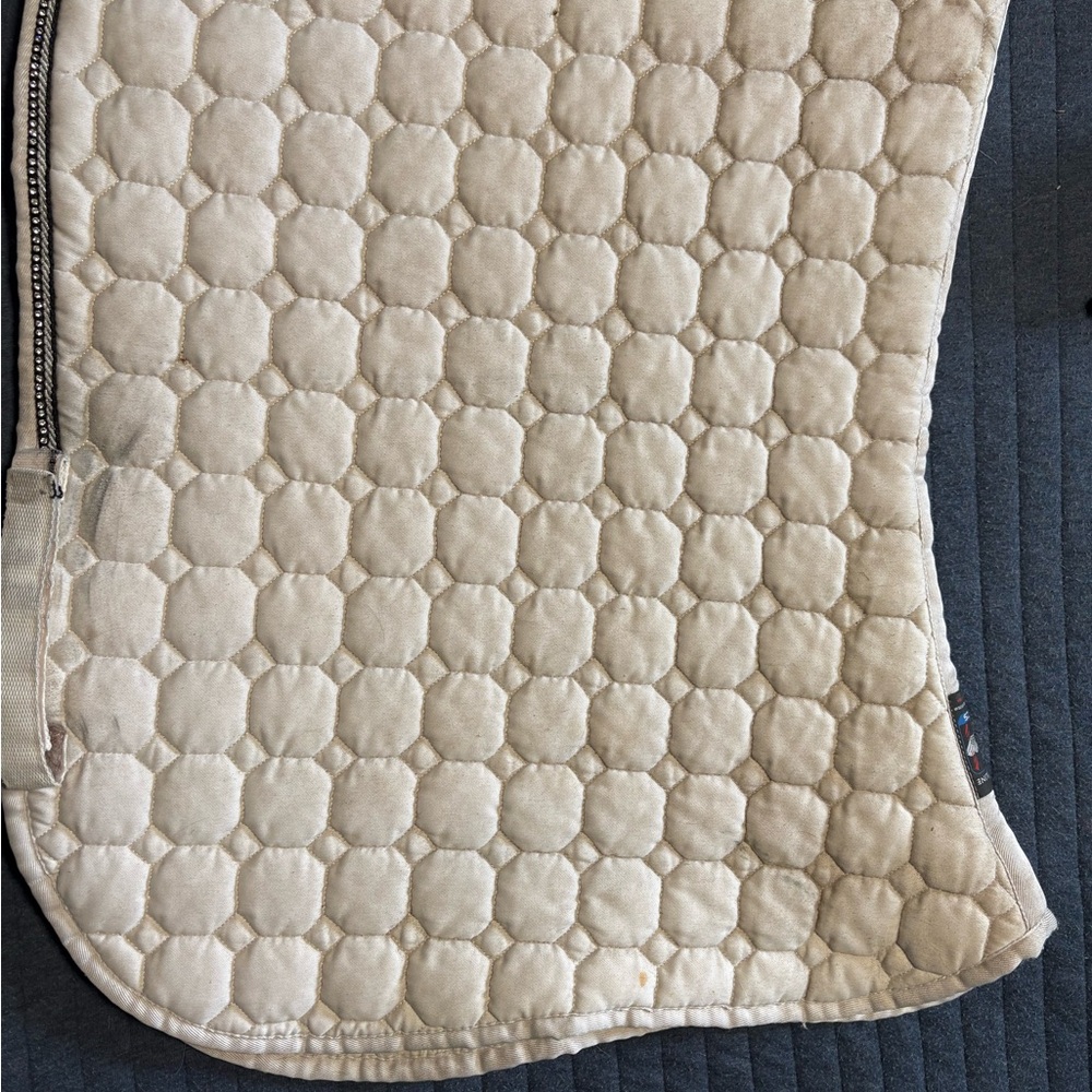 Cream Quilted Equiline shock absorber English pad